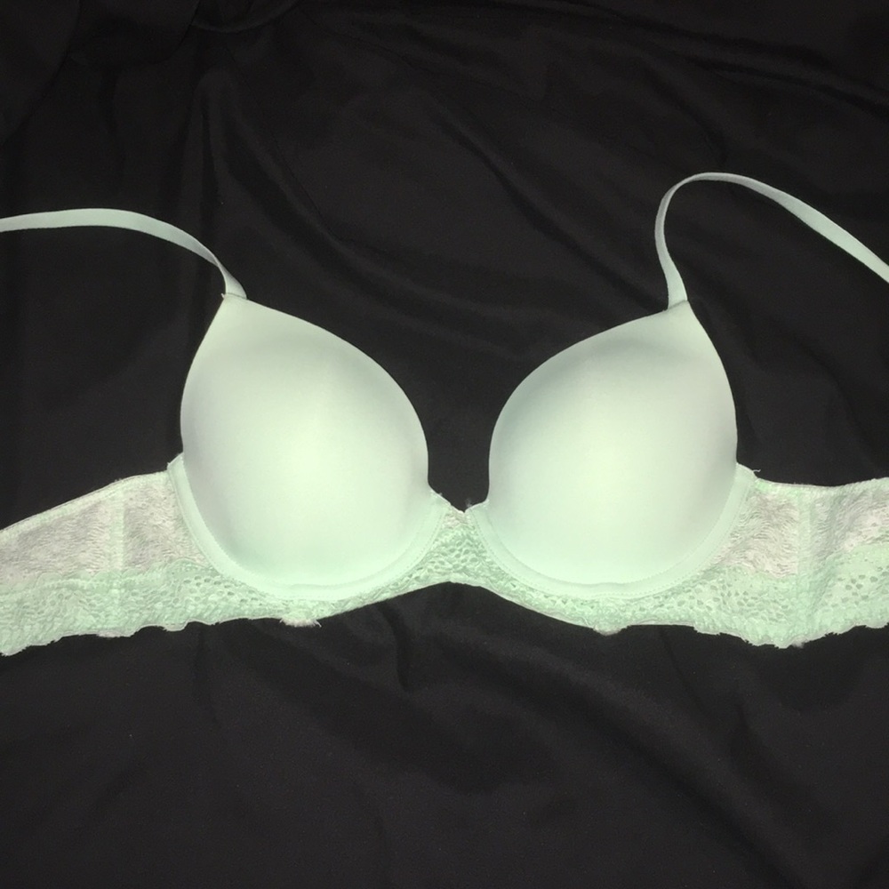 Sea foam green 34b bra